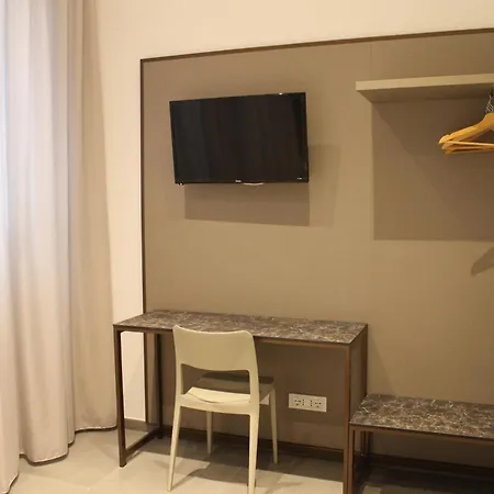 Apartment Miki - Mauro Macchi 91 Milan