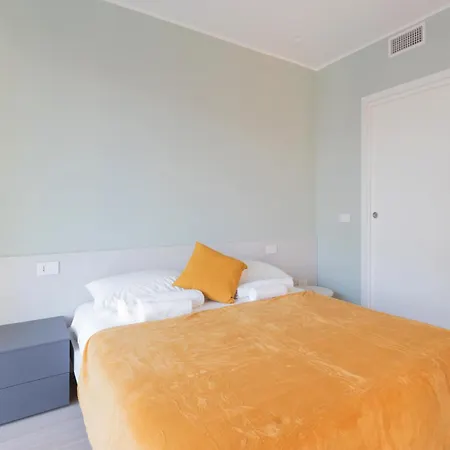 公寓 Exclusive Terrace Garden View - 15 Min From Duomo 米兰