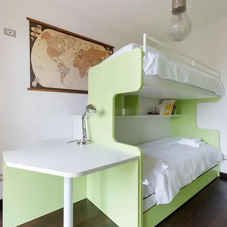 Bright With Balcony And Terrace *