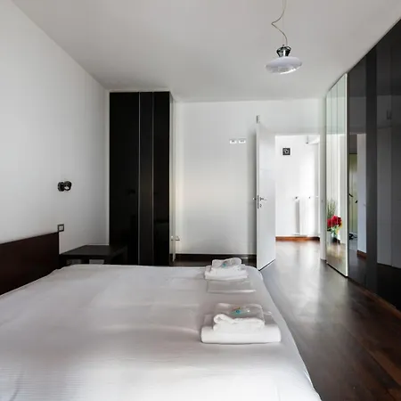 Bright With Balcony And Terrace *