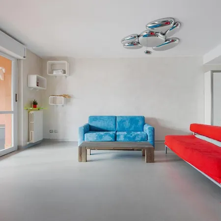 Bright With Balcony And Terrace
