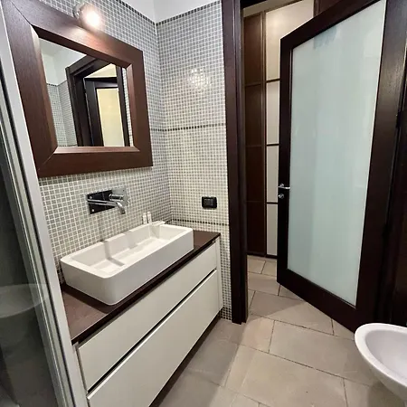 Apartment Kibilu - Iulm - Ospedale San Paolo - Navigli Milan