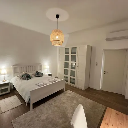 Spacious 3 Bedroom * Milan