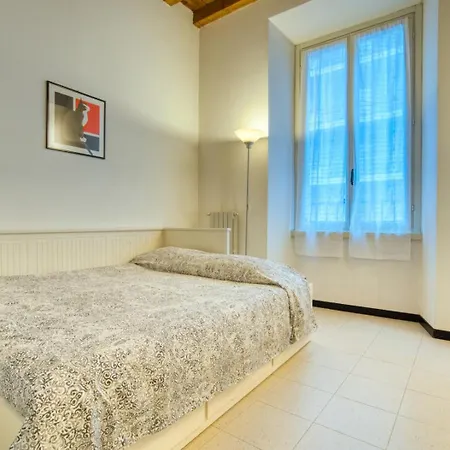 Апартаменты Charming Parco - Arco Della Pace - Perfect For 5 People Милан