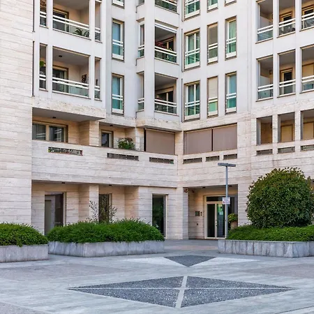 Apartmán Luxury - Free Private - Parking Maestri Campionesi 16