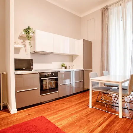 Just Urban Stays - Trilocale Di Charme Vicino Al Centro - M1 Wagner 아파트