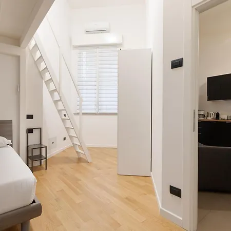 Apartamento Guesthost - Cozy Corner With Balcony And Private Garage!