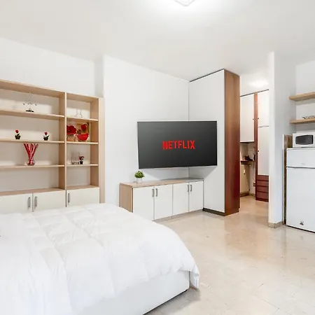 Vibe - Relax House In Navigli Милан