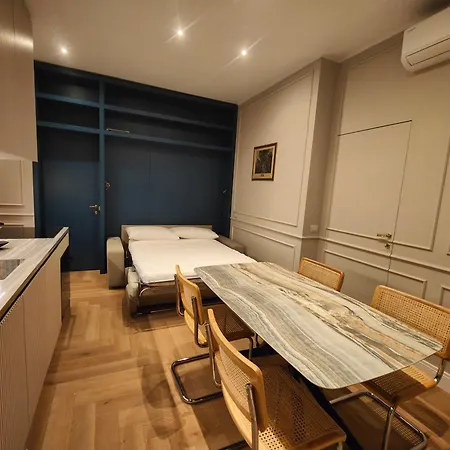 Ottoboni 2a Luxury Penthouse 公寓