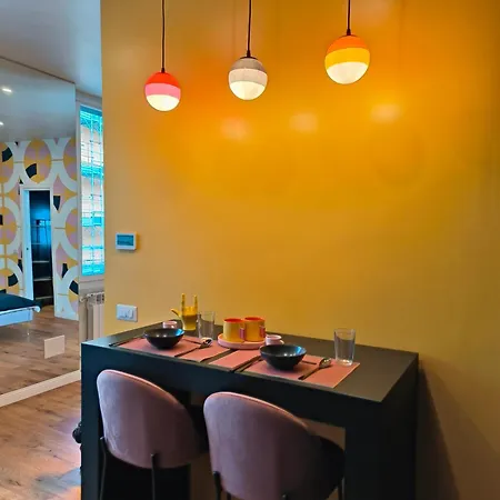 Designed 2 Rooms In Milan Urban Area With Ac, Wifi, Subway And Self Check In Milan