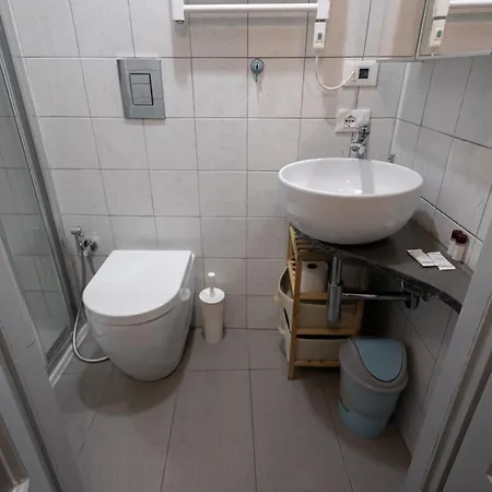 Moderno A 2 Minuti Dalla Metro Apartment Milan
