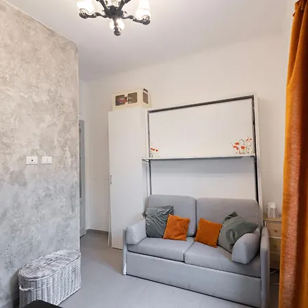 Moderno A 2 Minuti Dalla Metro Apartment