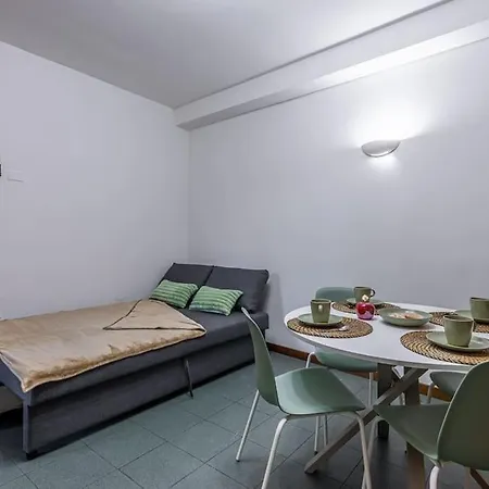 Close To Duomo Lovely City Center Flat Lägenhet