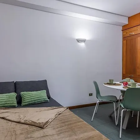 Close To Duomo Lovely City Center Flat *