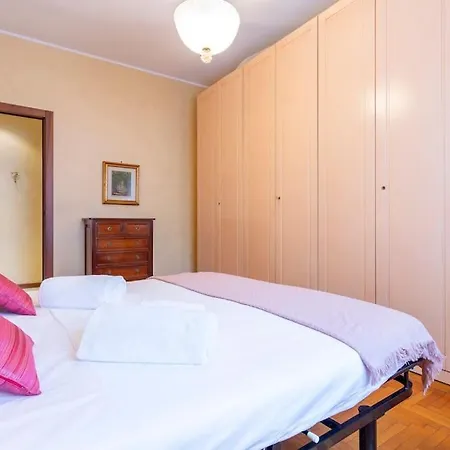 Italianflat - Tolstoi M4 - Large 1 Bedroom Balcony Daire Milano