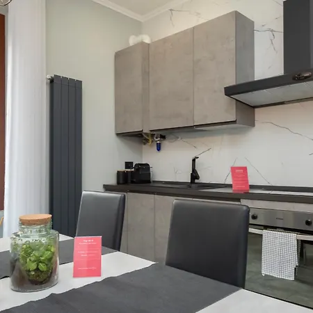 Moderno Nel Cuore Di Milaan