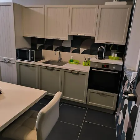 Pm 410 Via Delle Forze Armate *