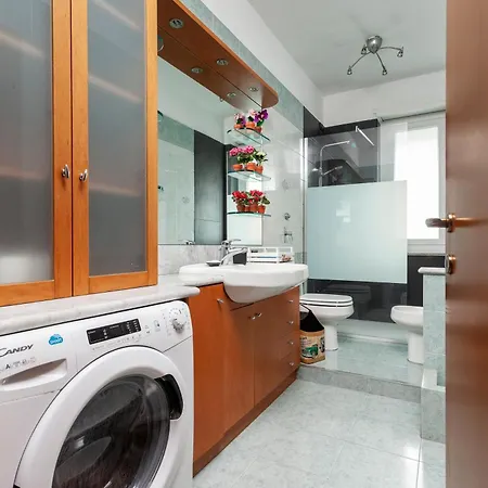 Stazione - Ariel - Luminoso Con Terrazzo Fino A 6 Posti Letto Lejlighed *