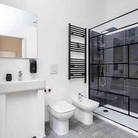 Stazione Centrale-ariel Soperga32 アパート *