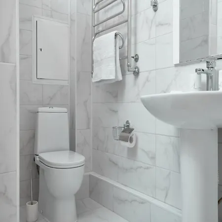 Golden Gem Con 3 Apartament