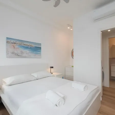 Ihost Flat - Giambellino 131-2 * Milán