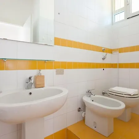 Hacca Collection - Isola 1br