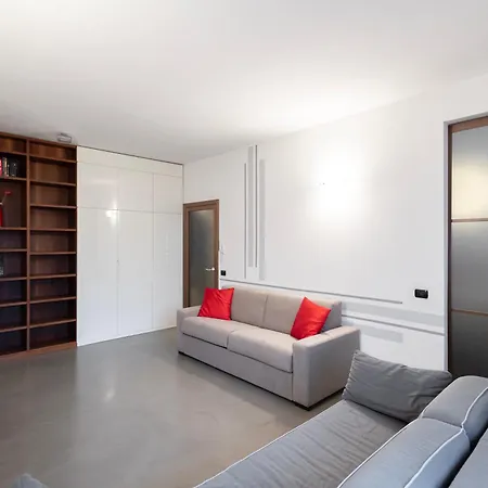 Splendido Quadrilocale Nel Cuore Dei Navigli * Μιλάνο