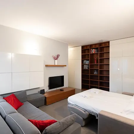 Splendido Quadrilocale Nel Cuore Dei Navigli Διαμέρισμα