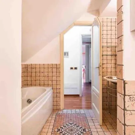 Parcheggio & Idromassaggio Brera *