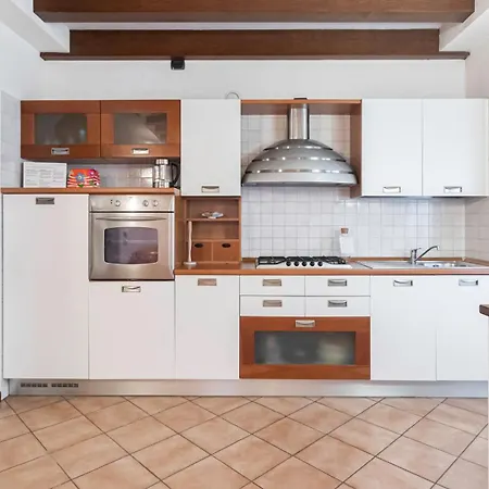 Italianway Easy - Tadino 13 B شقة *