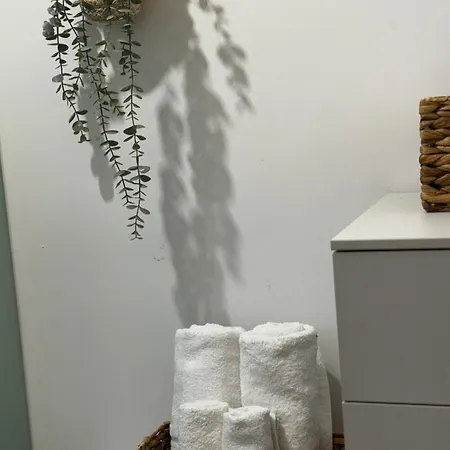 Regina In Corso Lodi - Sky Tv, Wifi E Breakfast Box Apartament *