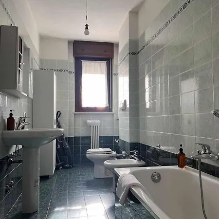 Apartment Trilocale Con Giardino Niguarda