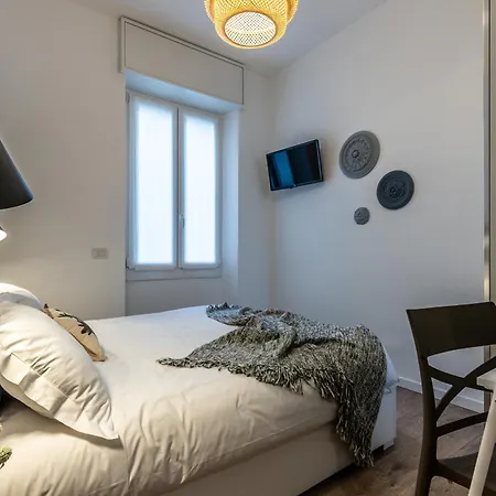 Appartamento Stayeasy Quadronno33 - 3 Bedrooms, 2 Baths - Duomo Walking Distance