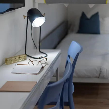 Stayeasy Quadronno33 - 3 Bedrooms, 2 Baths - Duomo Walking Distance * Milaan