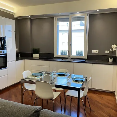 Апартаменты Casamia Tra Navigli E Universita-free Parking Милан