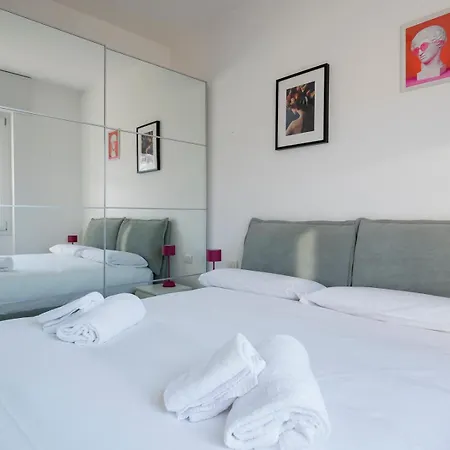 Loft Charme: Bilocale Con Balcone Lejlighed *