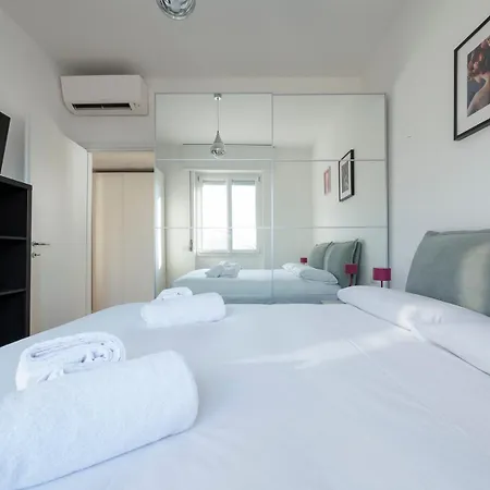 Apartman Loft Charme: Bilocale Con Balcone *