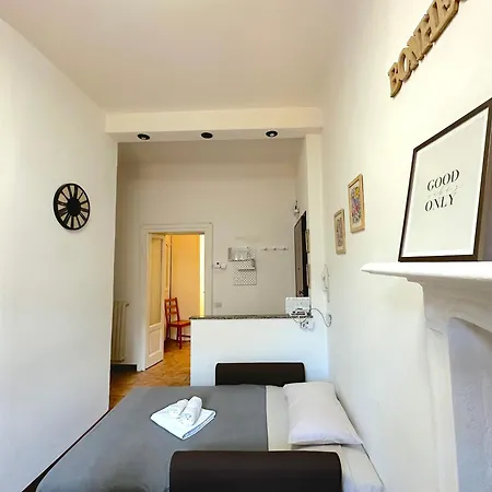 Elegant Near Metro Porta Romana,3 Fermate Subway-stop A Duomo, Wifi-netflix Free Mailand