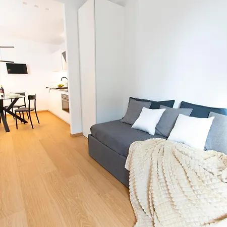 Apartamento Ihost - Simonetta 7 *
