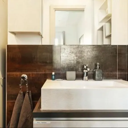 Life - Wi-fi & Smart Tv * Milano
