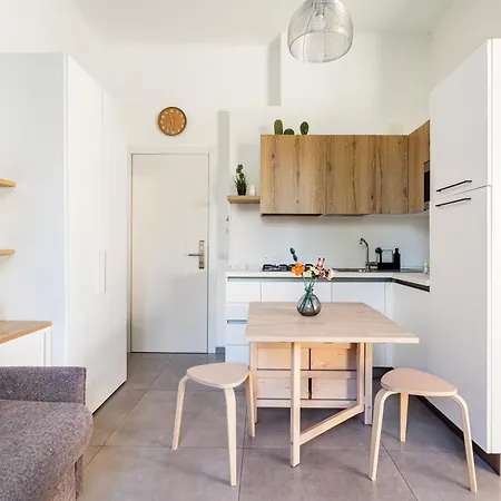 Urban Nest Apartment
