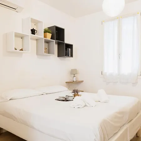 Easylife - - Magolfa 1 N2 - Navigli