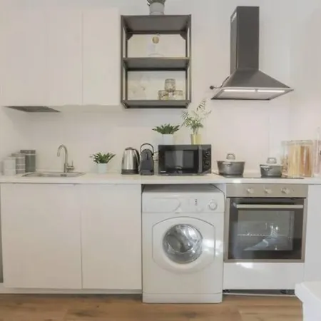 *navigli Art Attic*designarea Milan-wifi-netflix