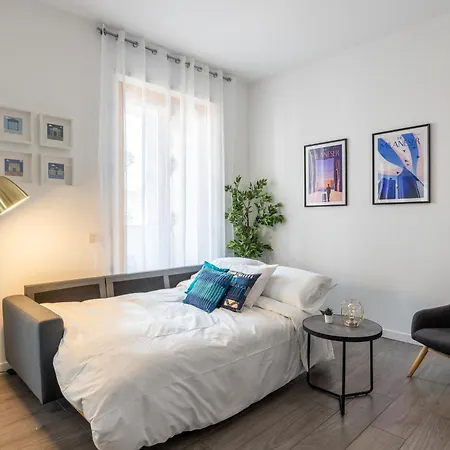 Daire Bocconi's Nest - Close To Duomo With Terrace *