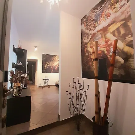 Porta Venezia Apartment *