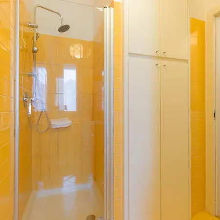 Apartament Retreats Navigli *