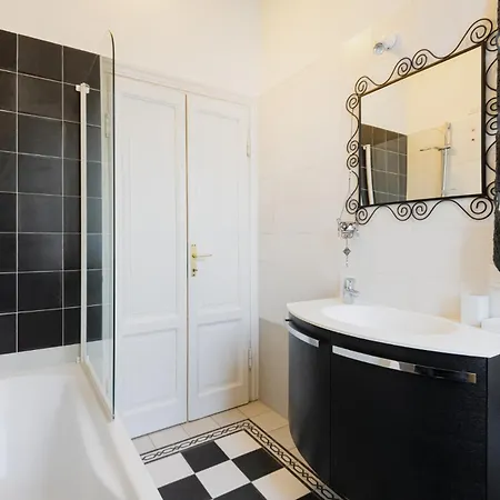 Easylife - Privata Con Giardino A Nolo