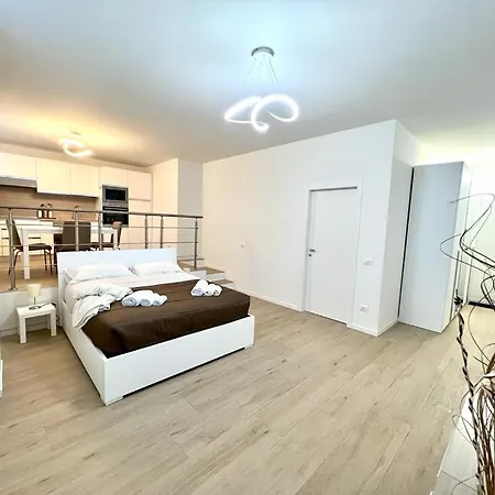 Loft Moderno A Lägenhet *