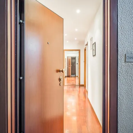 Apartment Linate-m4 - Near Metro With Free Wifi & Netflix