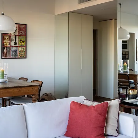 Life View With Terrace R&r Apartment Milan